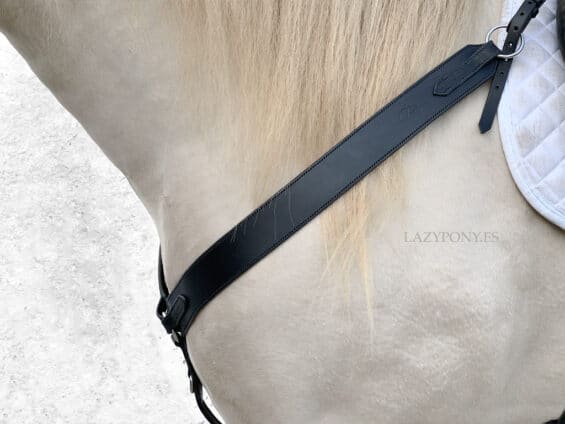 Western breastplate Lazypony, handmade leather horse breast collar