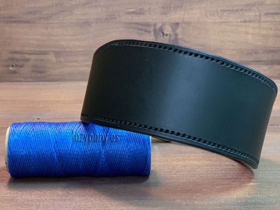 Black hound dog collar