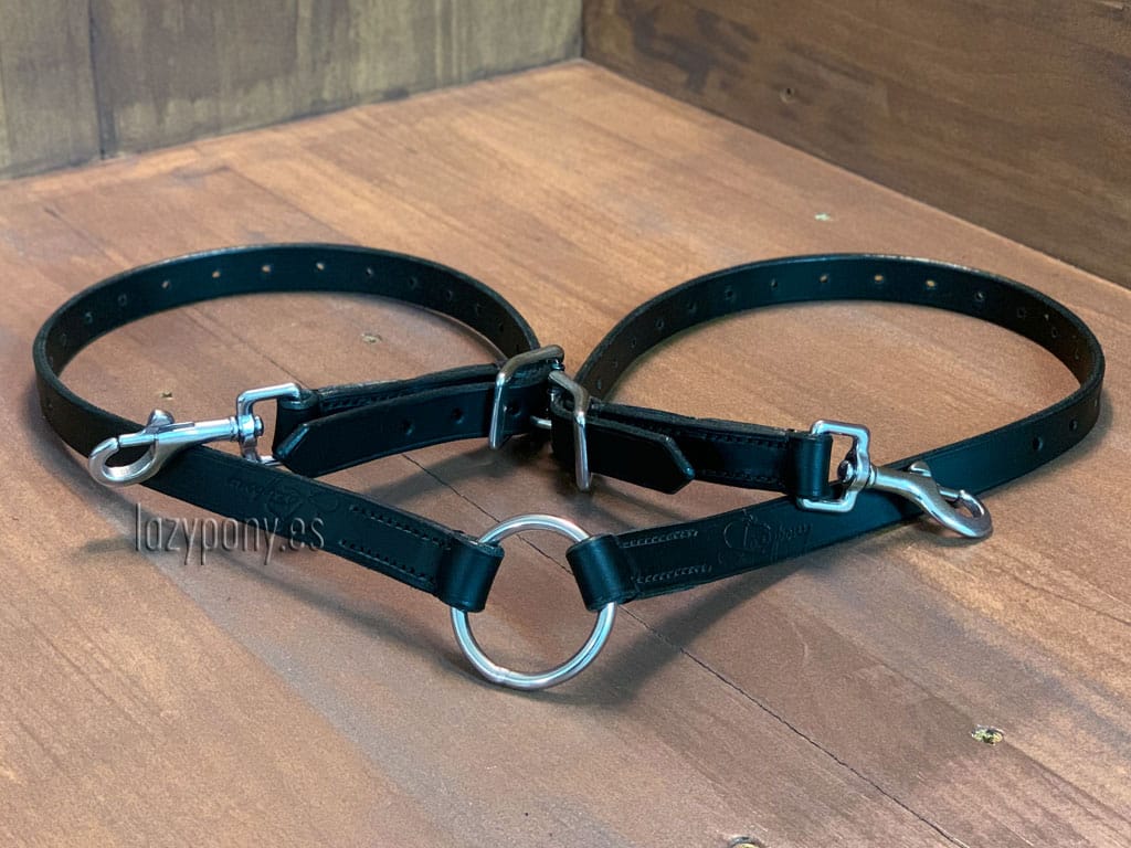 Black dog lead coupler