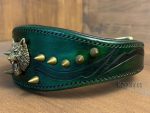 spiked dog collar