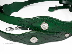 Green baroque horse Breastplate Lazypony with silver cocnhos