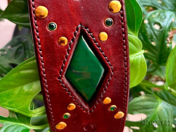 wide leather hound collar